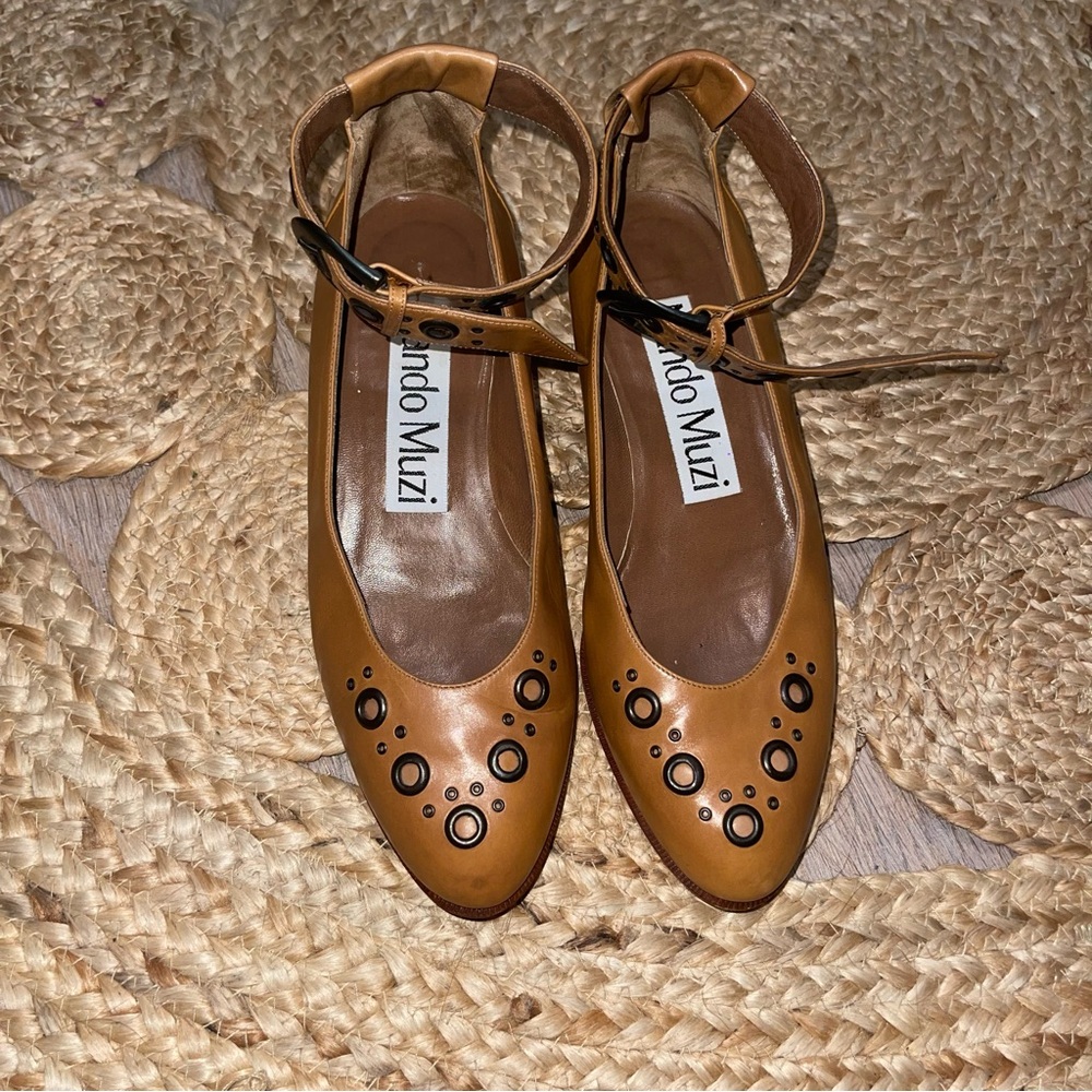 Women's Nando Muzi Grommet Italian Leather Mary Jane Pumps - Picture 5 of 11